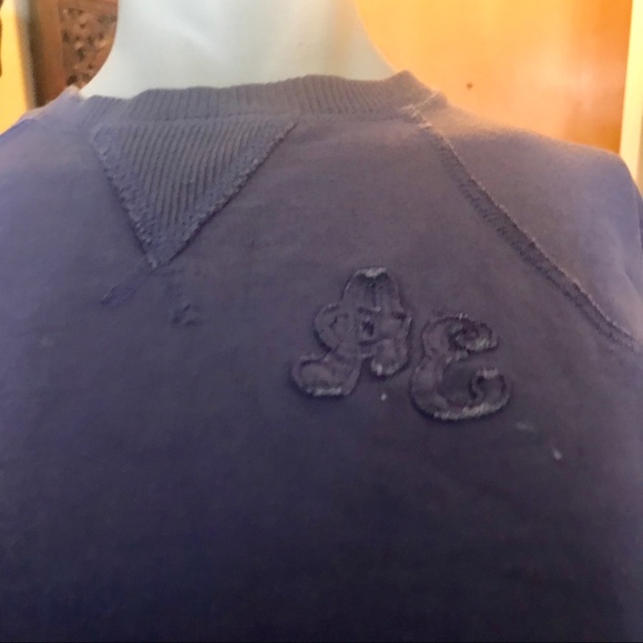 American Eagle sweatshirt stretch material - Picture 3 of 5